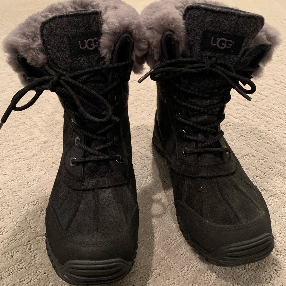 UGG winter boots! Like new.